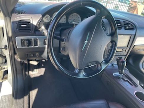 Used 2003 Ford Thunderbird image 16