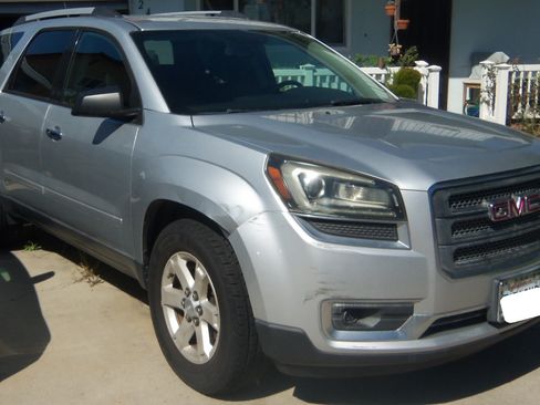Used 2016 GMC Acadia SLE image 5