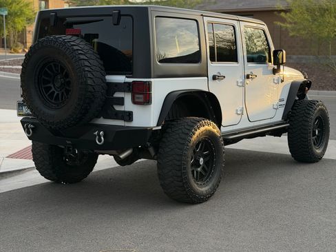 Used 2016 Jeep Wrangler Unlimited Sport w/ Quick Order Package 24S AWD/4WD image 5