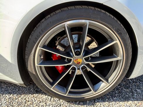 Used 2022 Porsche 911 Carrera 4S image 6