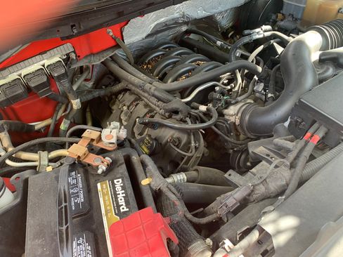 Used 2012 Ford F150 Lariat w/ Lariat Chrome Pkg image 11