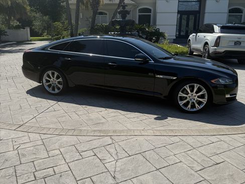 Used 2019 Jaguar XJ L Portfolio image 11