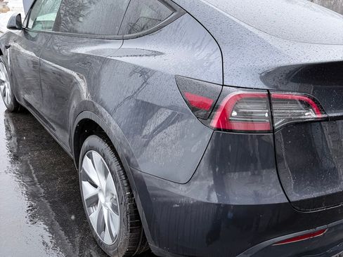 Used 2024 Tesla Model Y Long Range image 2