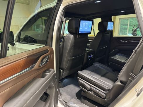 Used 2021 GMC Yukon Denali w/ Denali Ultimate Package image 11