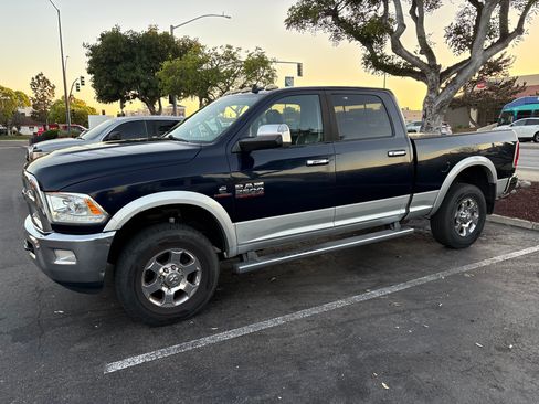 Used 2014 RAM 2500 Laramie image 4