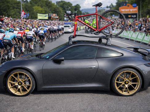 Used 2020 Porsche 911 Carrera image 9