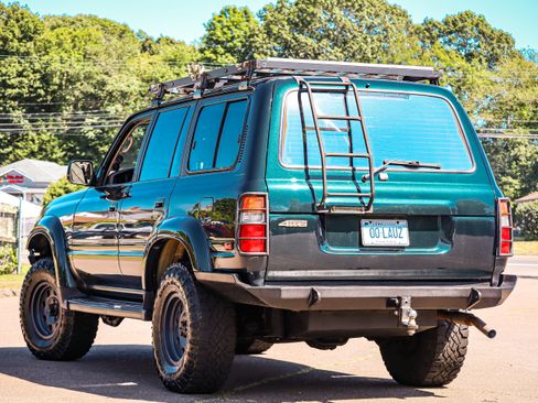 Used 1997 Toyota Land Cruiser image 2
