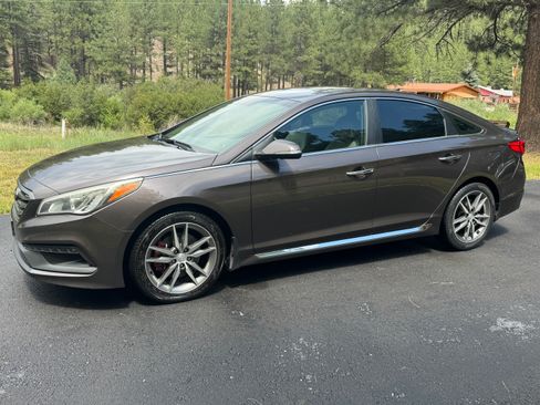 Used 2015 Hyundai Sonata Sport 2.0T FWD image 2