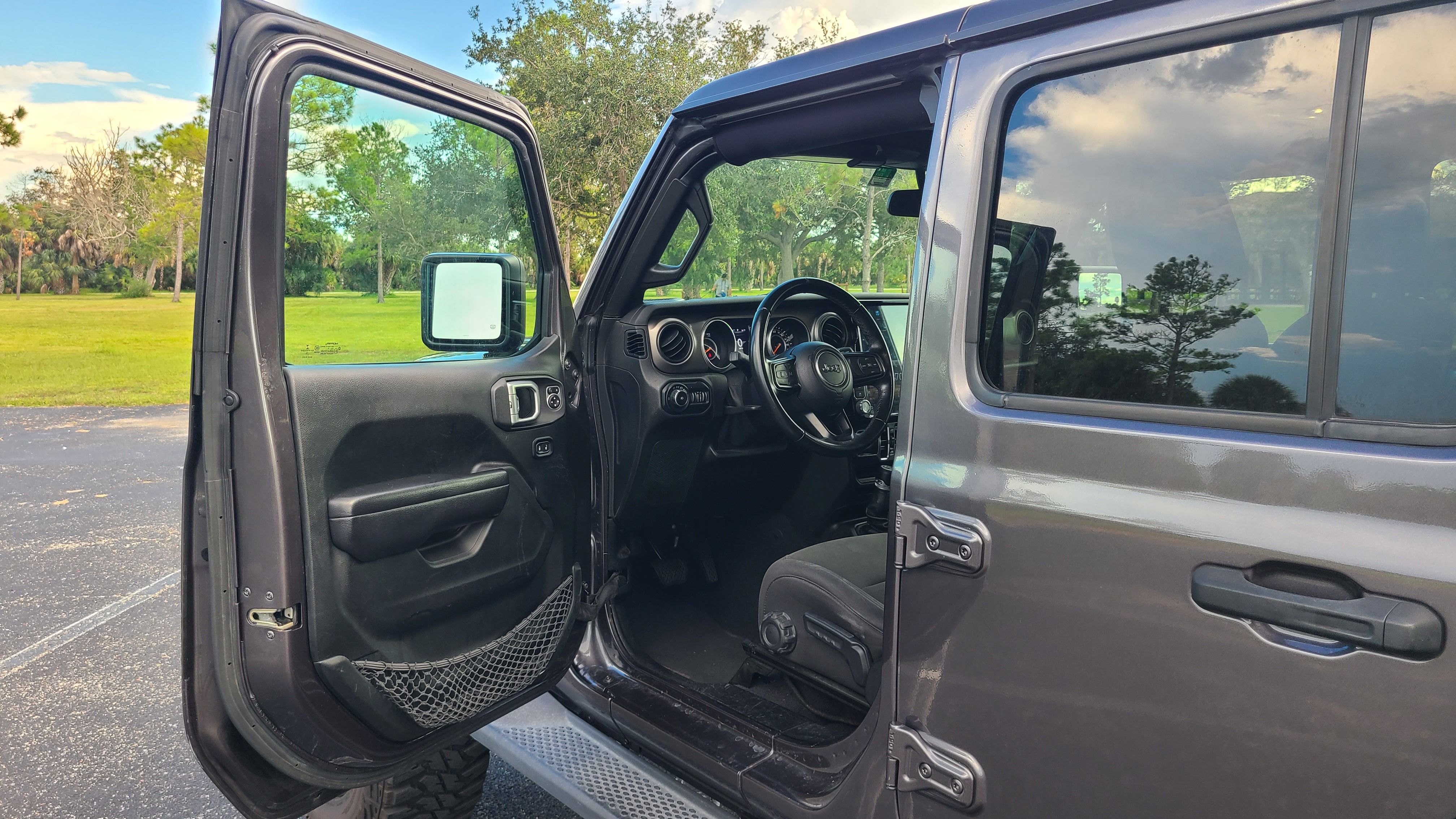 Used 2020 Jeep Wrangler Unlimited Sport S AWD/4WD image 18