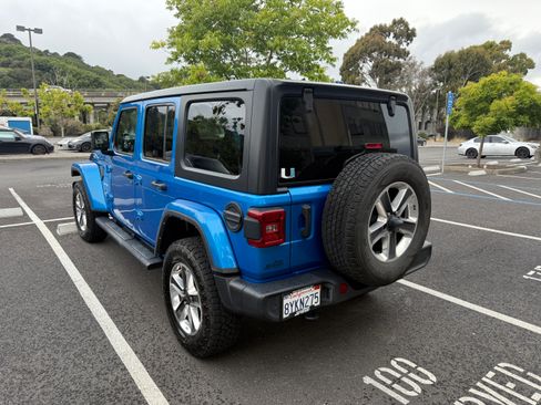 Used 2021 Jeep Wrangler Unlimited Sahara w/ Safety Group AWD/4WD image 6