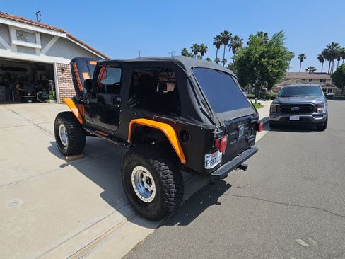Used 2005 Jeep Wrangler Unlimited image 16