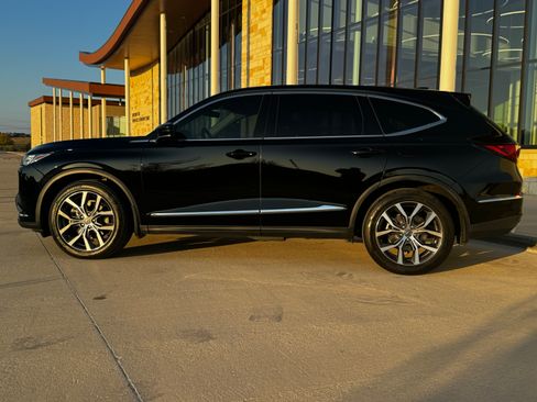 Used 2023 Acura MDX SH-AWD w/ Technology Package image 8