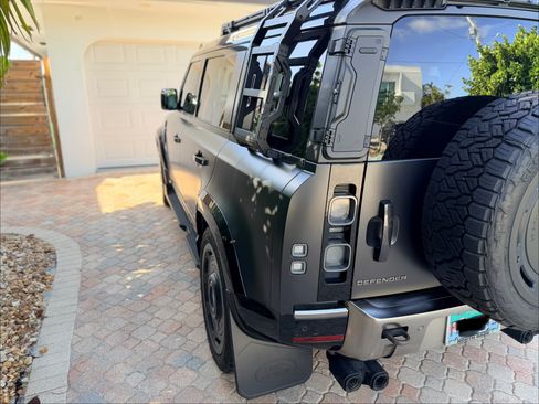 Used 2021 Land Rover Defender 110 X AWD/4WD image 6