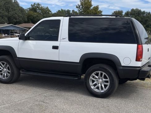 Used 1997 Chevrolet Tahoe 4WD 2-Door w/ Preferred Equipment Group 3 image 8
