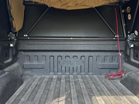 Used 2017 Ford F150 Raptor w/ Equipment Group 802A Luxury image 10