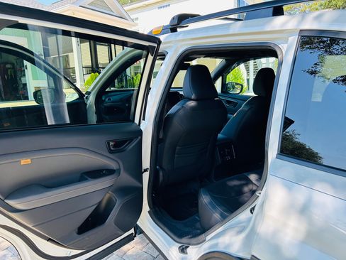 Used 2026 Subaru Forester Wilderness w/ Wilderness Plus Package AWD/4WD image 16