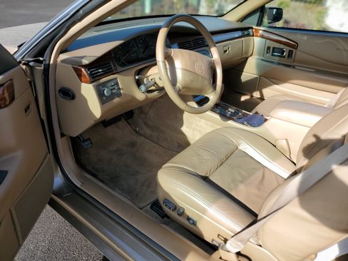 Used 1998 Cadillac Eldorado image 8