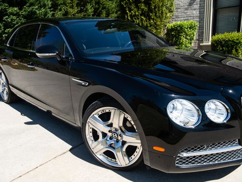 Used 2014 Bentley Flying Spur W12 AWD/4WD image 1