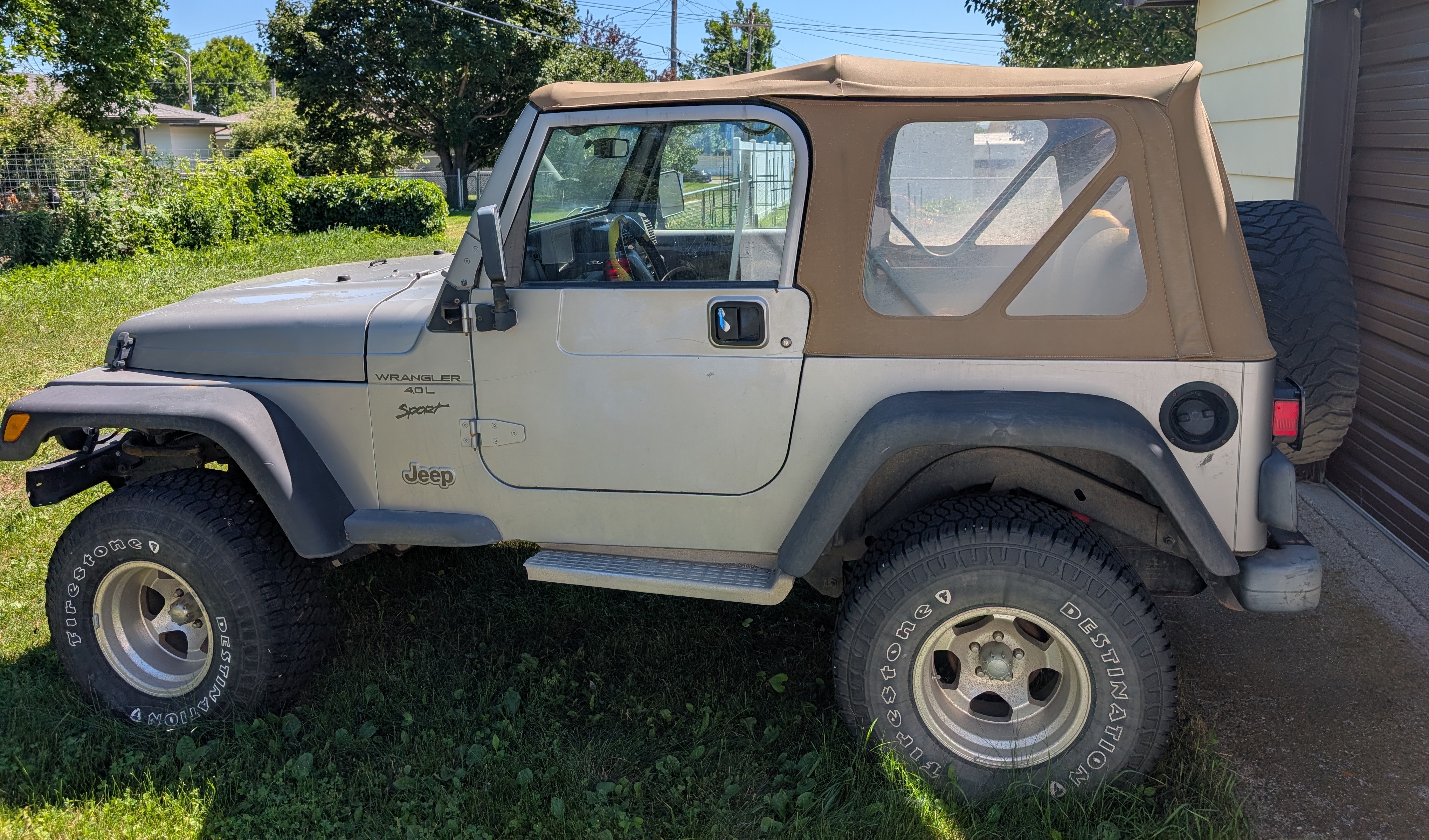 Used 2000 Jeep Wrangler Sport AWD/4WD image 2