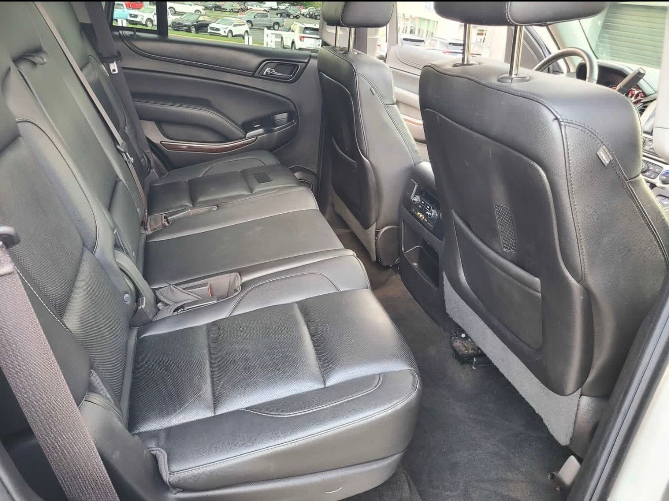 Used 2016 GMC Yukon SLT w/ Open Road Package AWD/4WD image 9