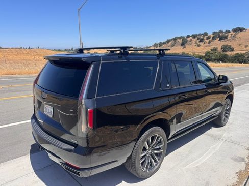 Used 2021 Cadillac Escalade ESV Sport w/ Driver Assist Tech Package AWD/4WD image 9