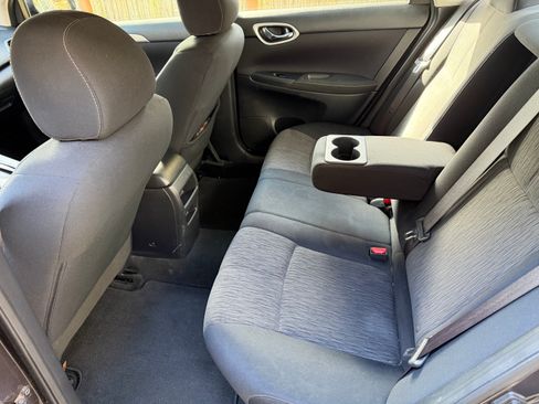 Used 2014 Nissan Sentra SV image 4