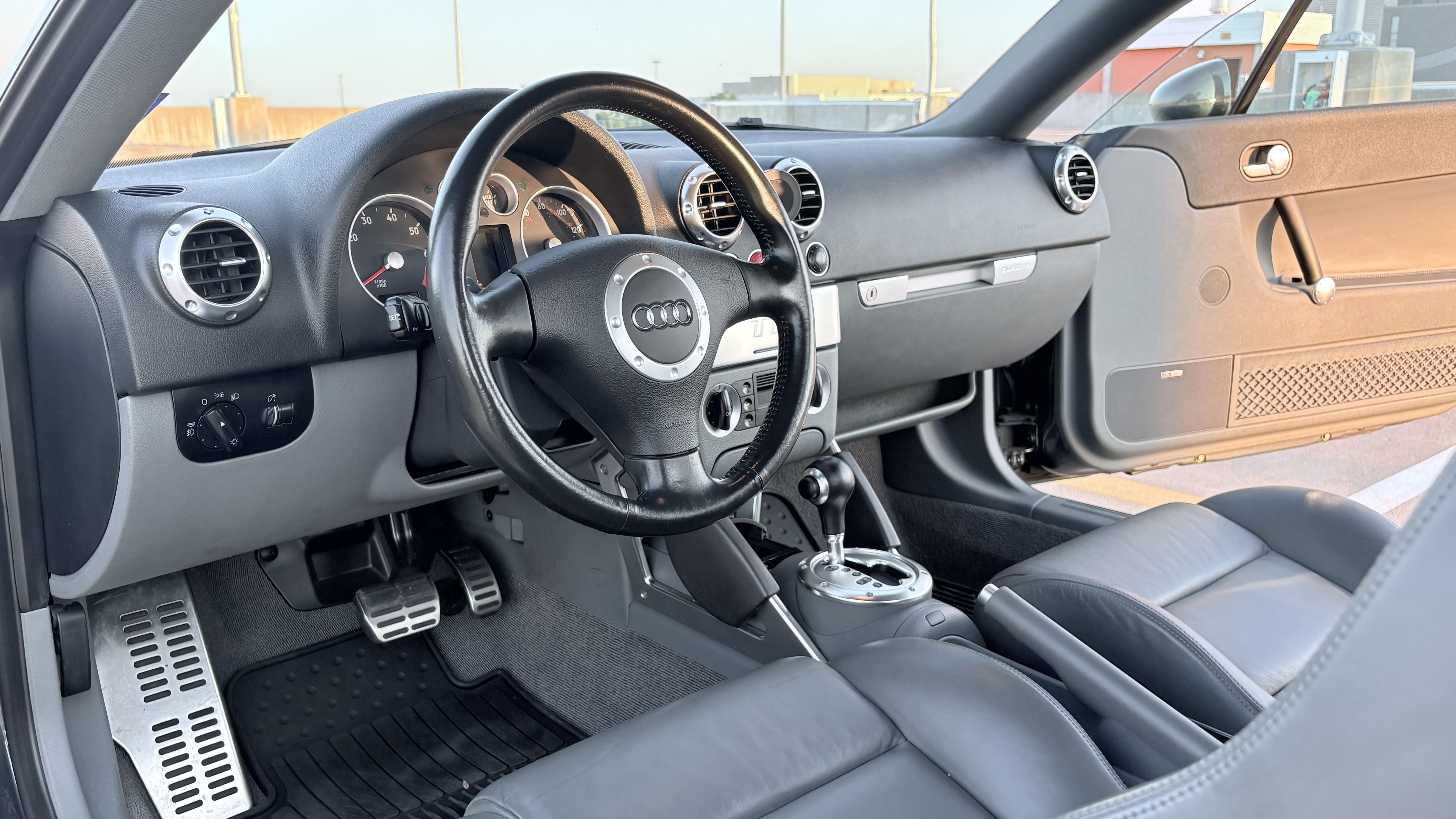 Used 2005 Audi TT 3.2 AWD/4WD image 12