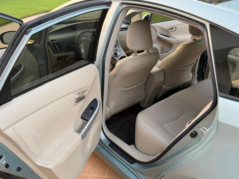 Used 2012 Toyota Prius Three w/ Solar Roof Pkg FWD image 11