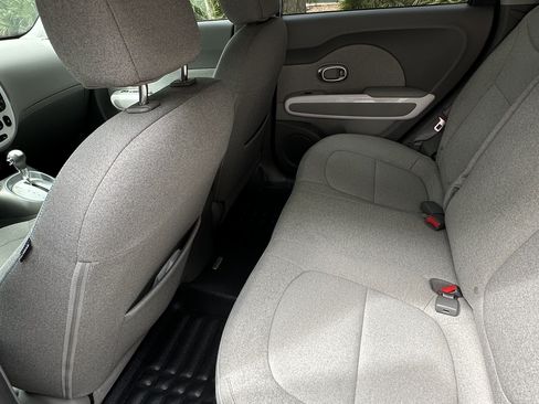 Used 2016 Kia Soul EV image 14