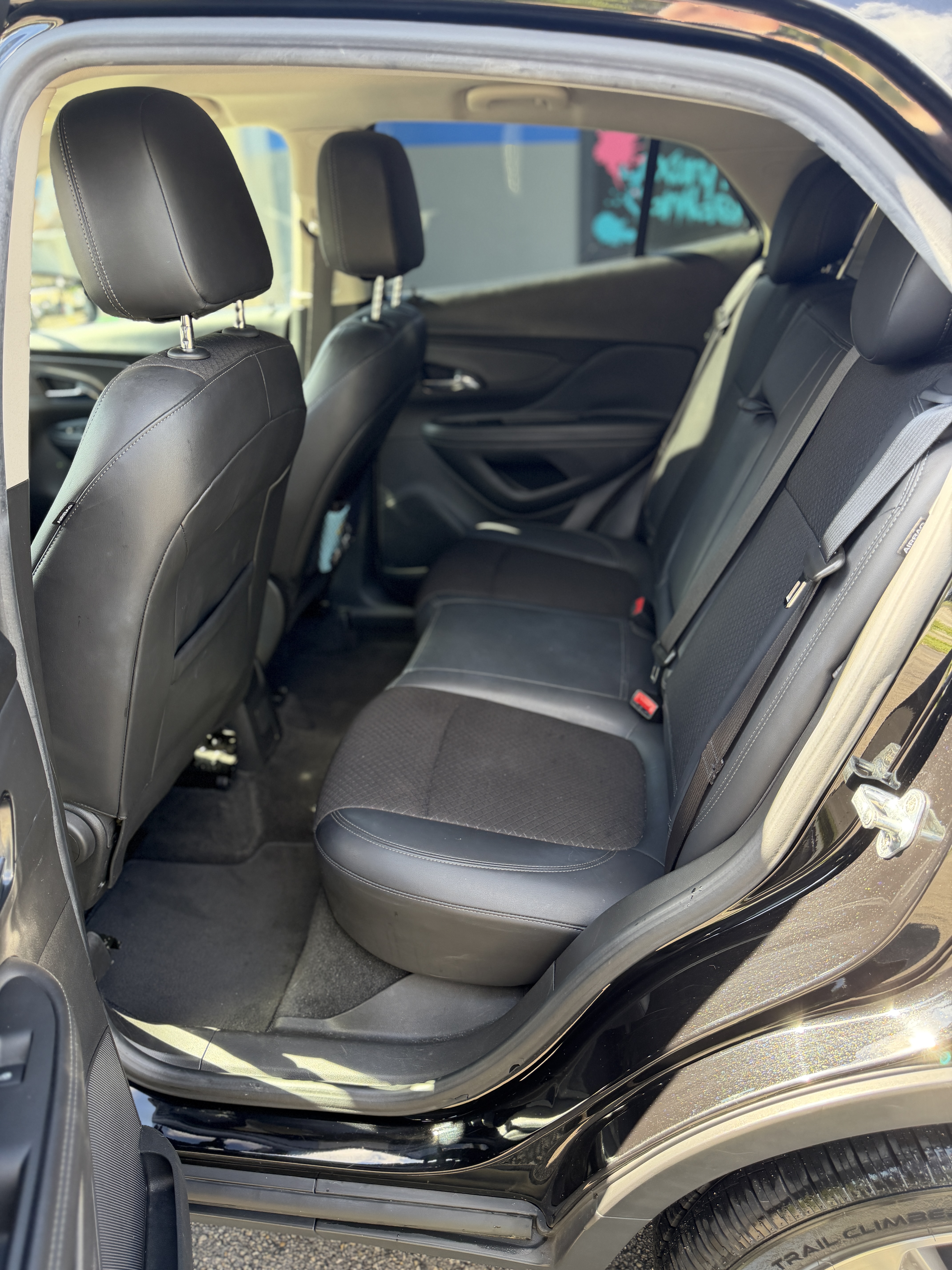 Used 2020 Buick Encore Preferred AWD/4WD image 6