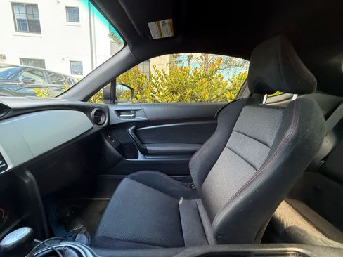 Used 2013 Subaru BRZ Premium w/ Popular Pkg 2C image 11