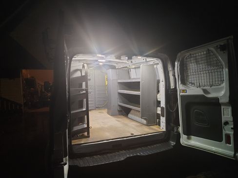 Used 2016 Ford Transit 250 130 Low Roof image 15