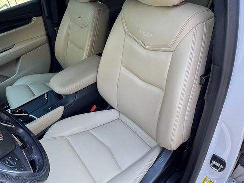 Used 2017 Cadillac XT5 Sport Utility 4D w/ LPO, Wheel Lock Package image 12