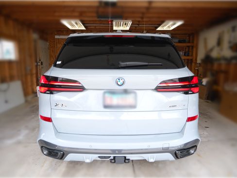 Used 2024 BMW X5 xDrive50e w/ Executive Package image 2