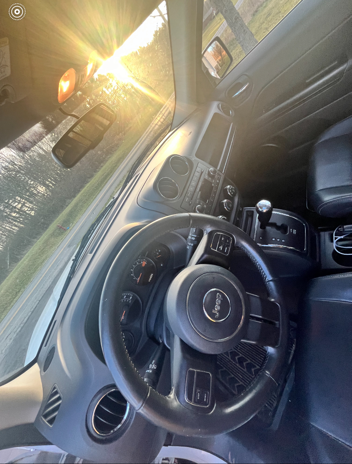 Used 2015 Jeep Patriot High Altitude AWD/4WD image 2