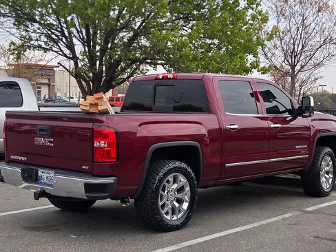 Used 2015 GMC Sierra 1500 SLT w/ SLT Crew Cab Value Package image 4