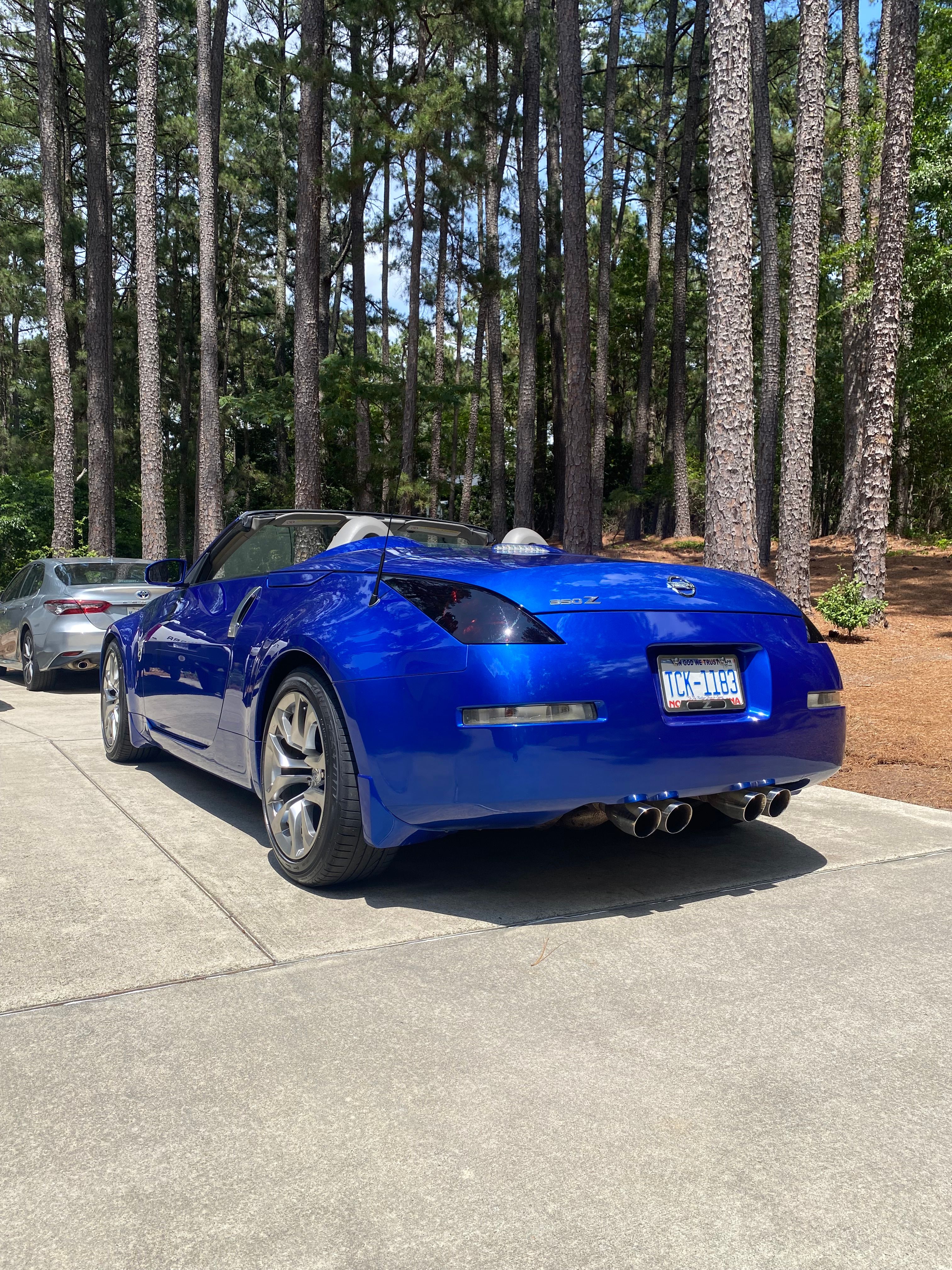 Used 2005 Nissan 350Z Touring RWD image 15