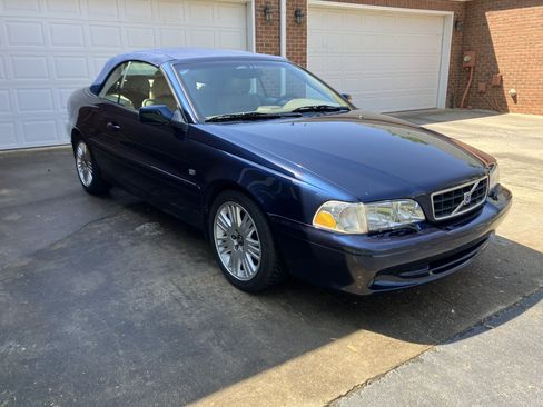 Used 2004 Volvo C70 LT image 5