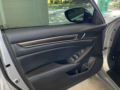 Used 2022 Honda Accord Sport image 22