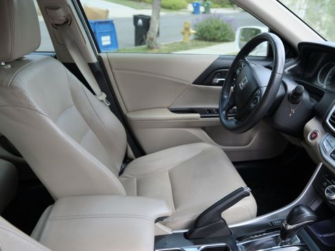 Used 2013 Honda Accord EX-L image 25