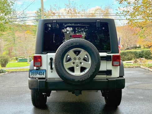 Used 2014 Jeep Wrangler Unlimited Sport w/ Quick Order Package 24S image 5