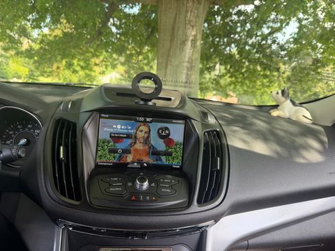 Used 2015 Ford Escape SE w/ Equipment Group 201A FWD image 16