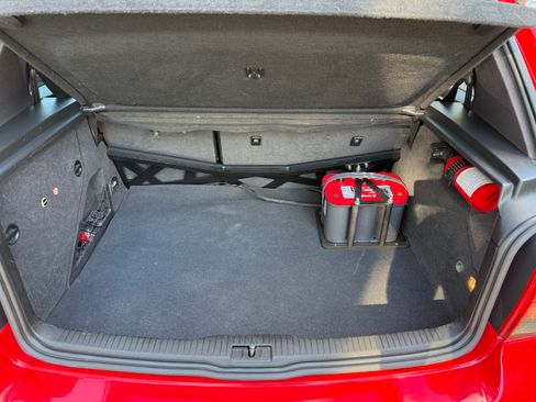Used 2004 Volkswagen R32 AWD/4WD image 26