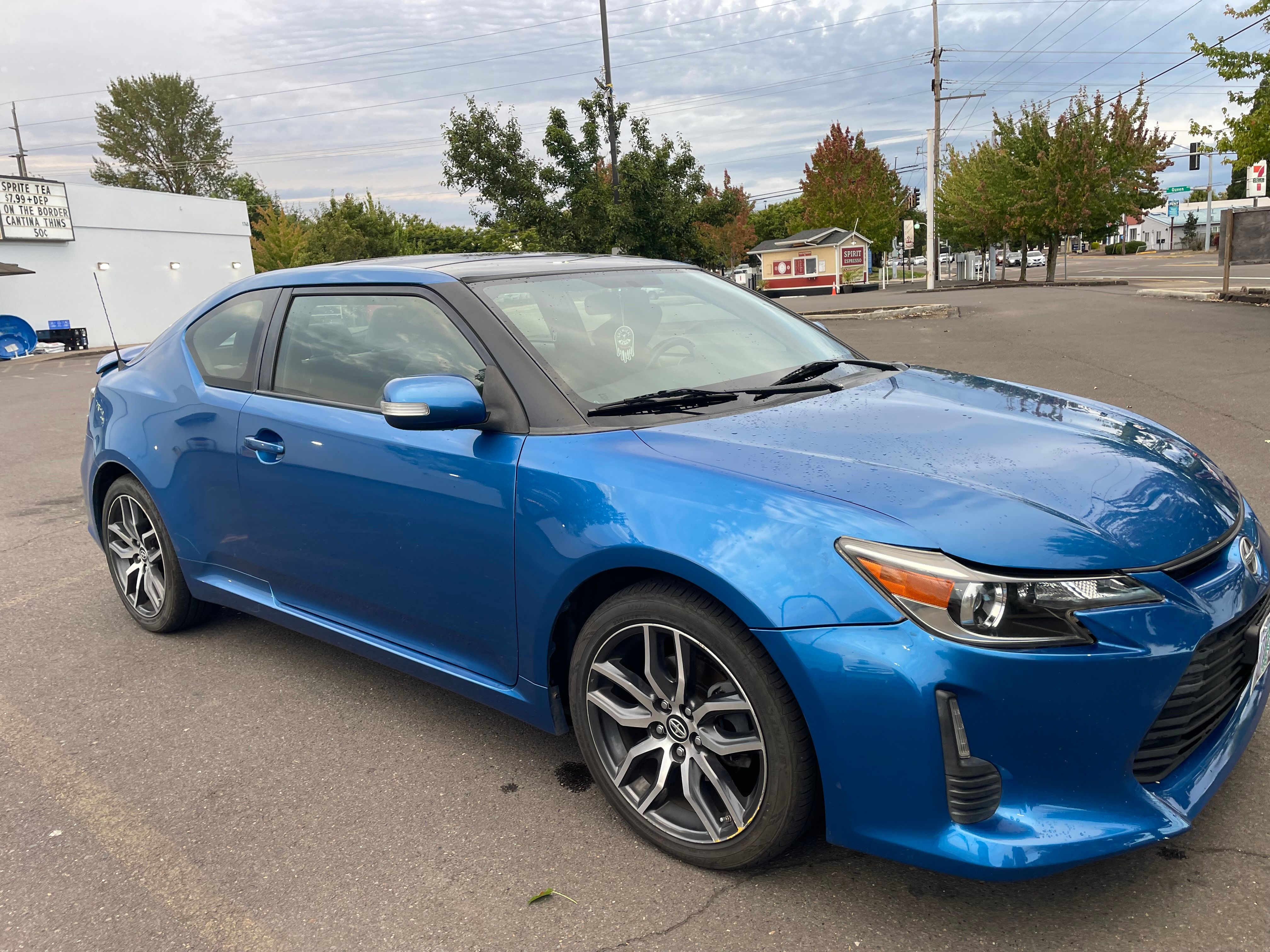 Used 2014 Scion tC FWD image 1