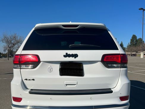 Used 2015 Jeep Grand Cherokee High Altitude AWD/4WD image 2