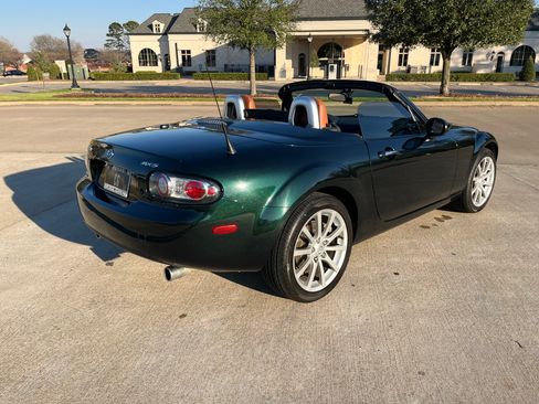 Used 2008 MAZDA MX-5 Miata Grand Touring w/ Premium Pkg RWD image 12