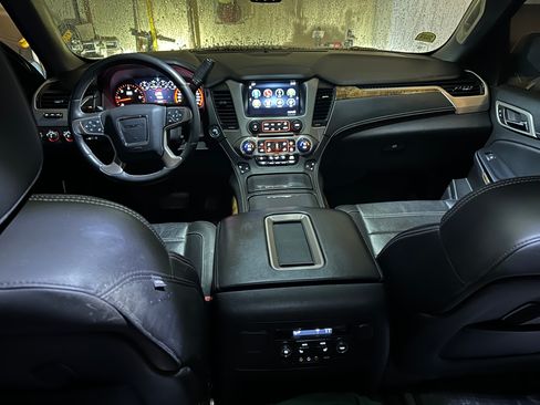 Used 2015 GMC Yukon Denali w/ Touring Package image 8