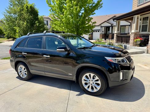 Used 2014 Kia Sorento EX w/ EX V6 Touring Package AWD/4WD image 2