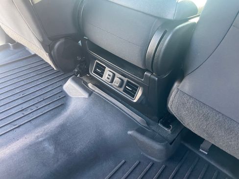 Used 2021 Chevrolet Silverado 1500 RST w/ Z71 Off-Road Package image 17