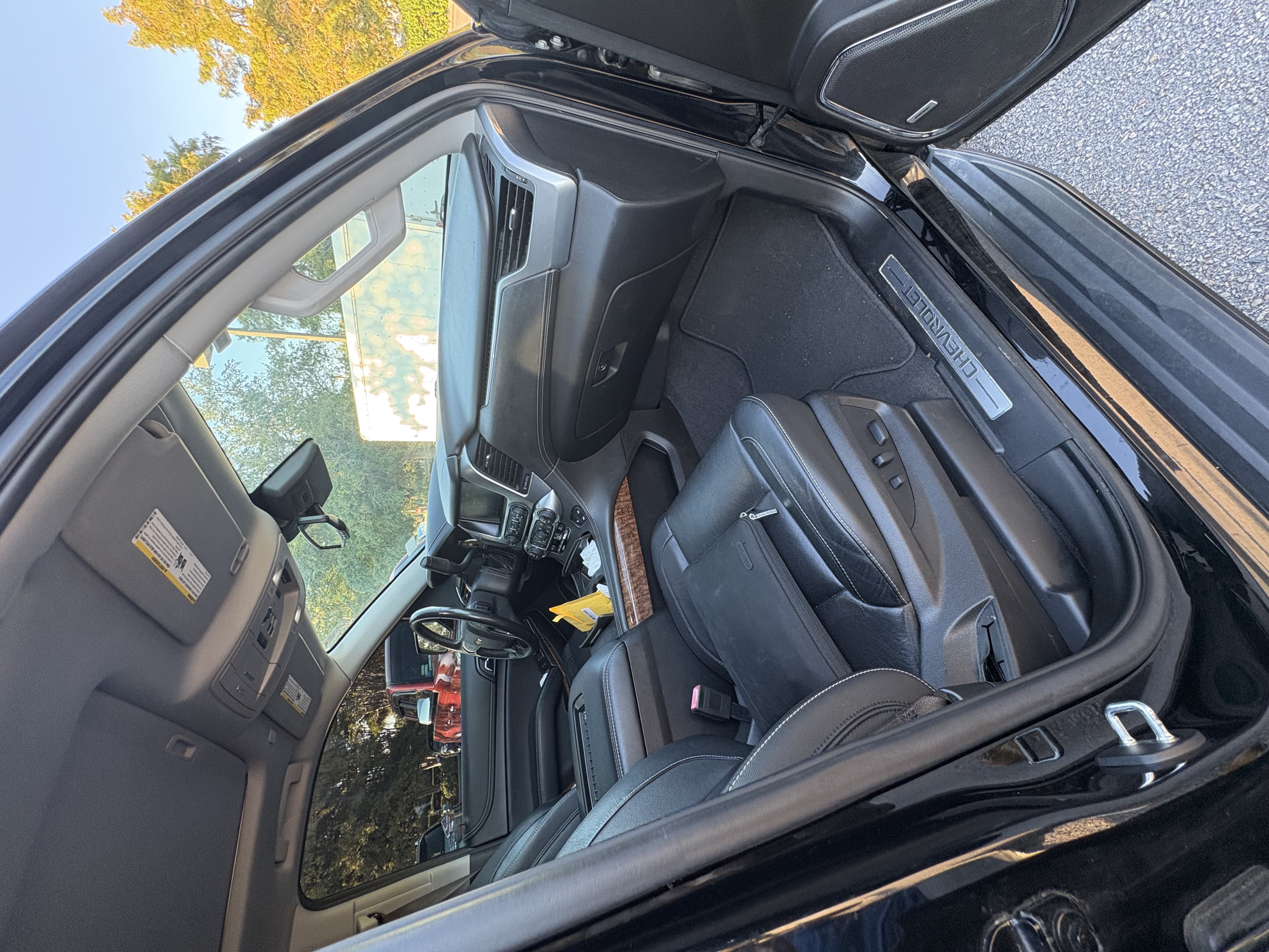 Used 2020 Chevrolet Tahoe Premier RWD image 12